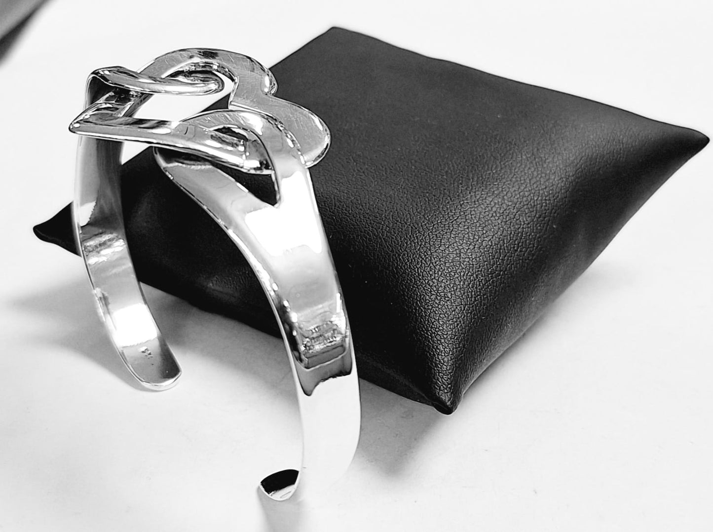 BRAZALETE EN PLATA 950